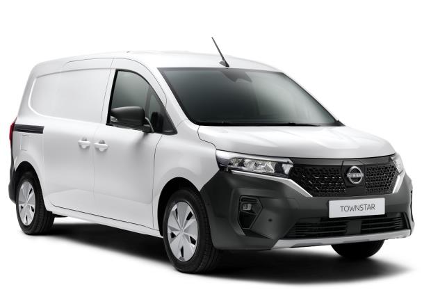 Nissan Townstar Van Electric 45KWH L2 Acenta Blind FD + Blind SSD