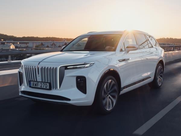 Hongqi E-HS9