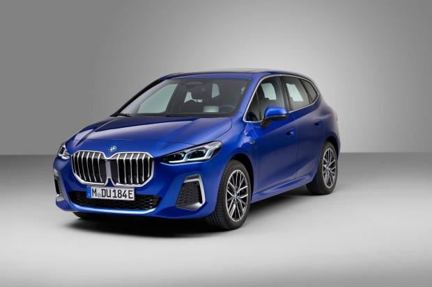 BMW 2-sarja U06 Active Tourer 230e xDrive Charged Edition