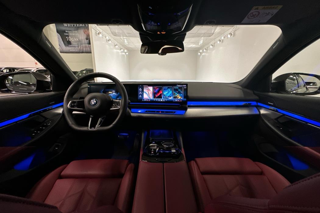 BMW i5 2025