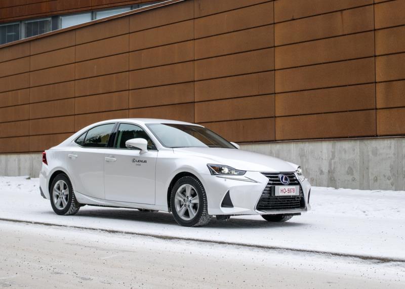 Lexus IS 300 h