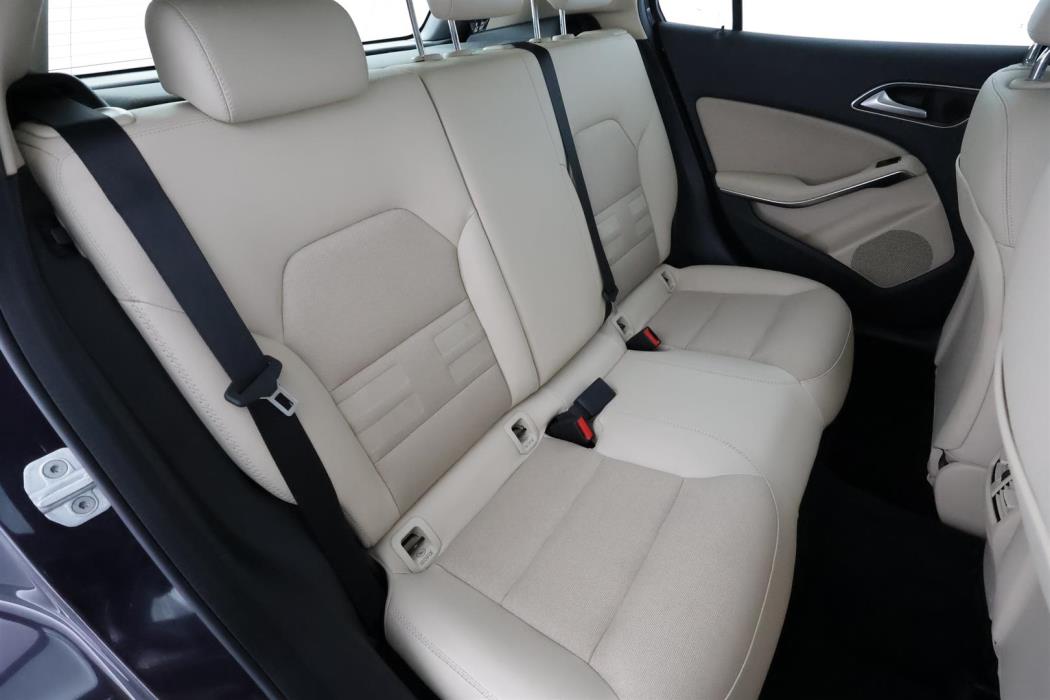 Mercedes-Benz GLA 2015