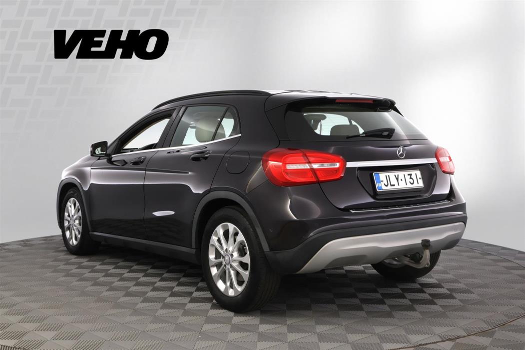 Mercedes-Benz GLA 2015
