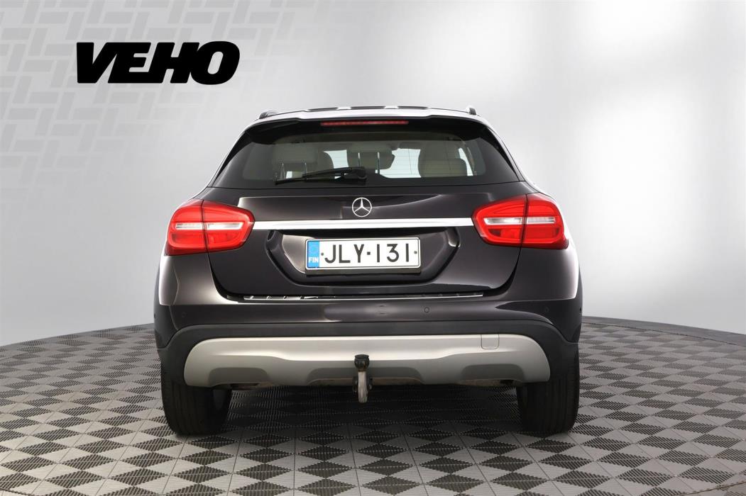 Mercedes-Benz GLA 2015