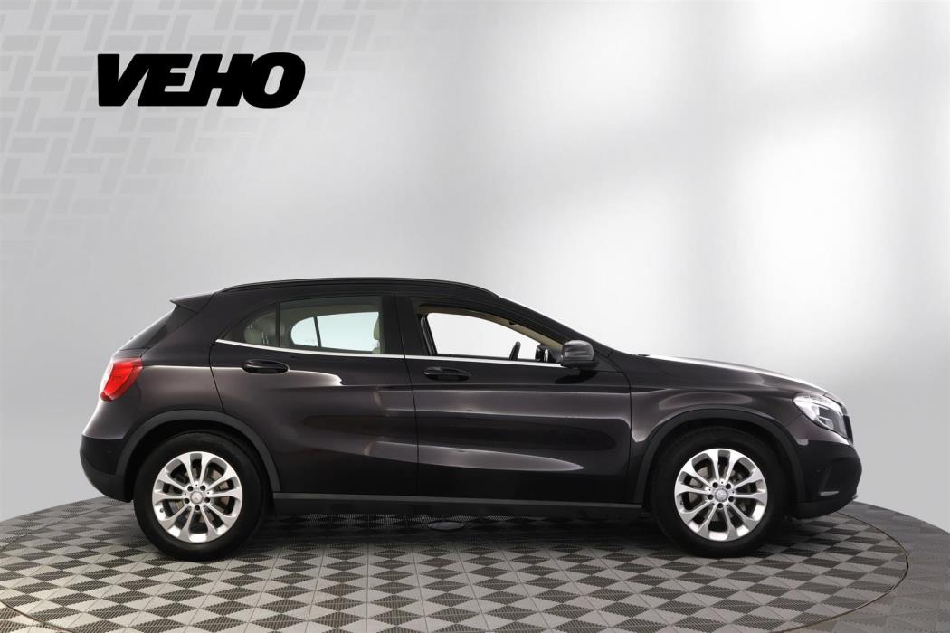 Mercedes-Benz GLA 2015