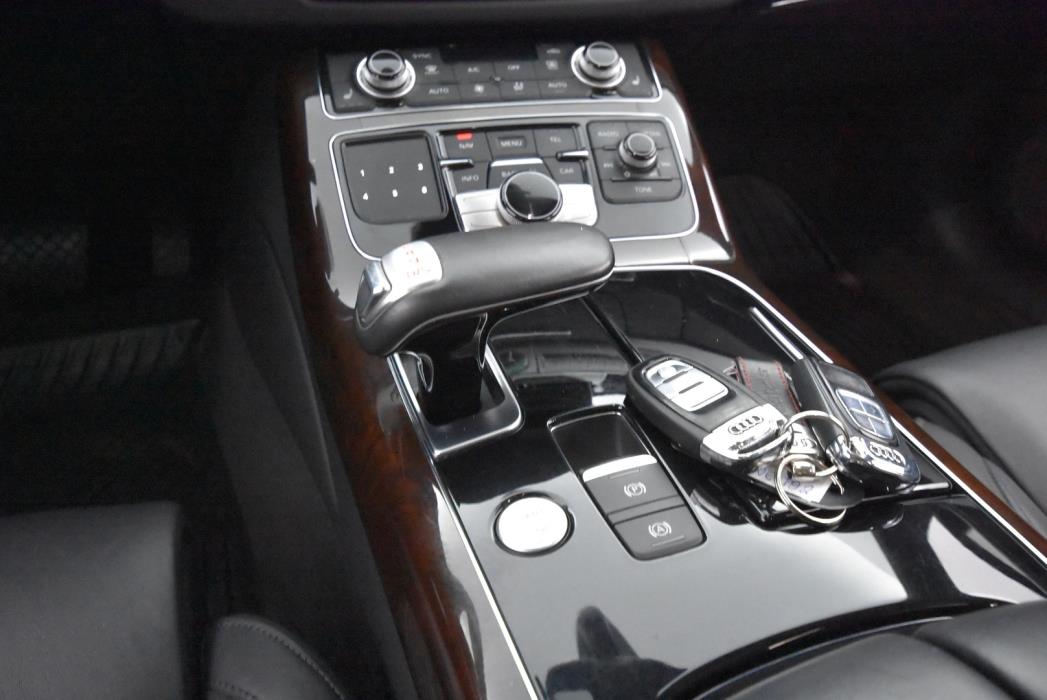 AUDI A8 2014