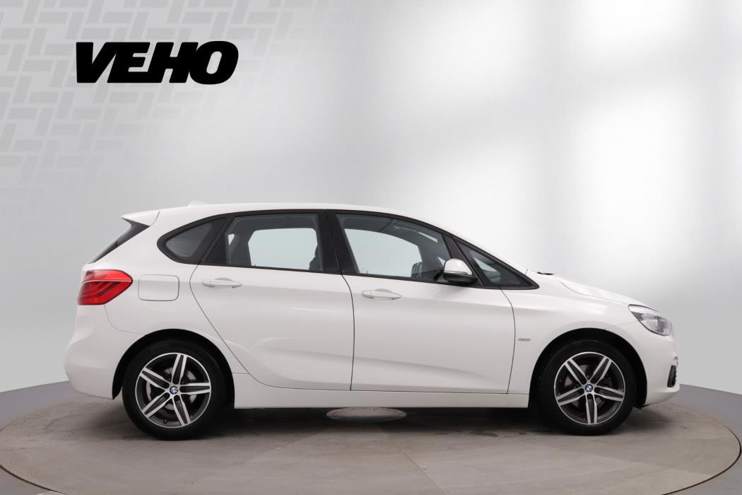 BMW 218 2018