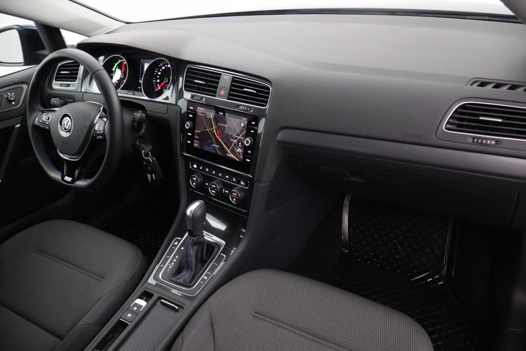 Volkswagen Golf 2020