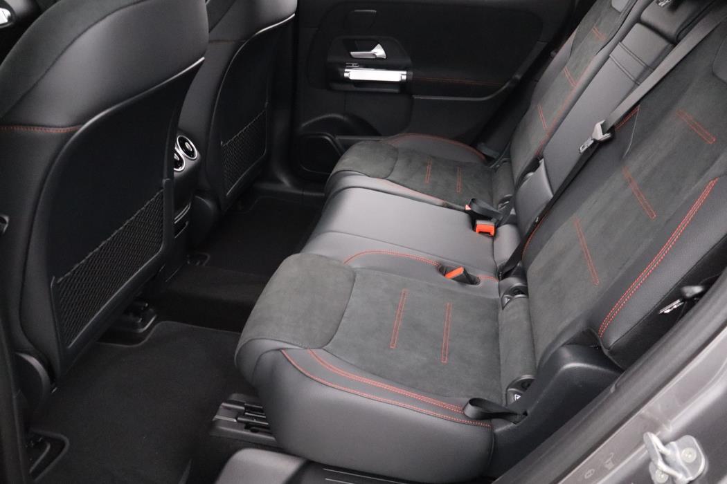 Mercedes-Benz EQB 2024