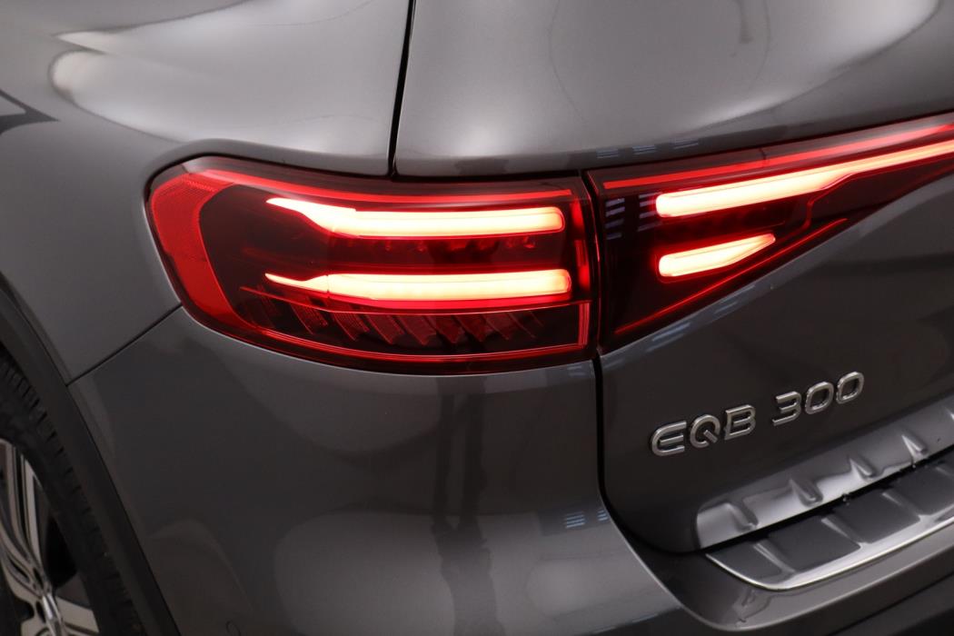 Mercedes-Benz EQB 2024