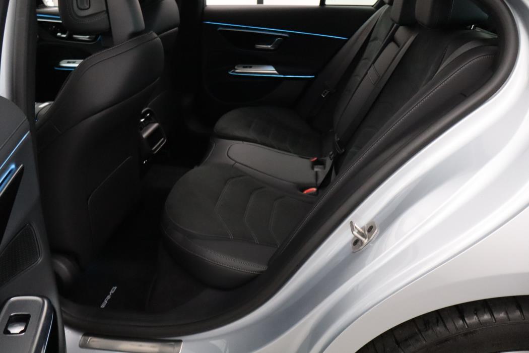 MERCEDES-BENZ E 2024