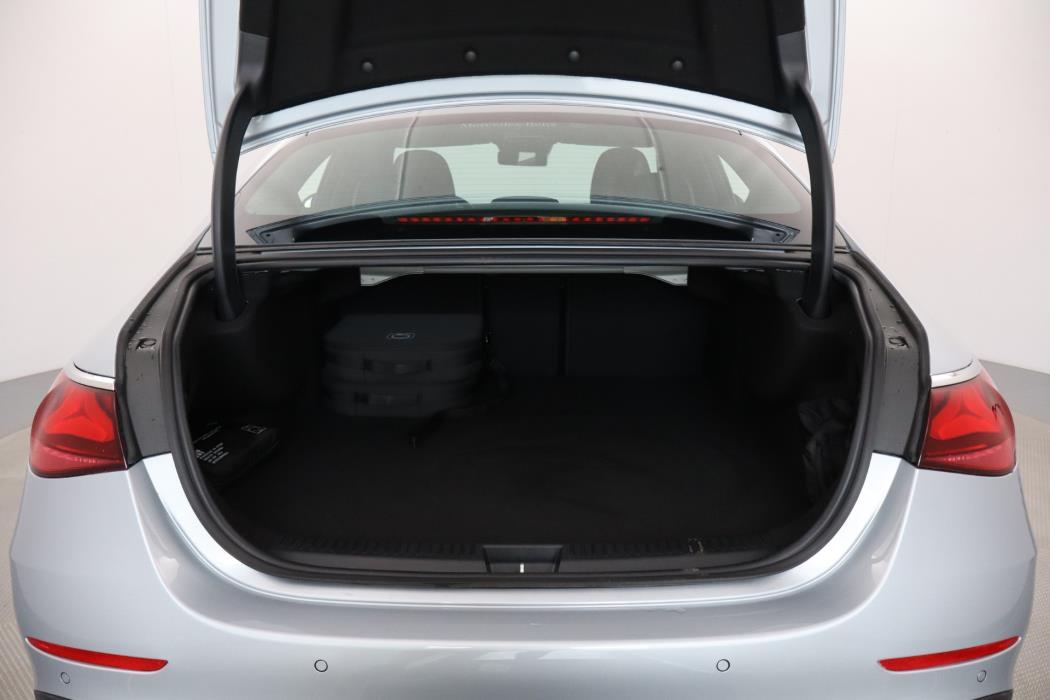 MERCEDES-BENZ E 2024