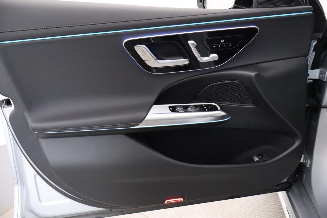 MERCEDES-BENZ E 2024