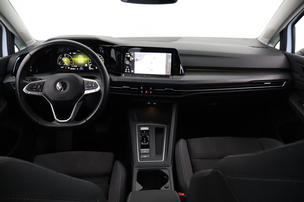 Volkswagen Golf 2021