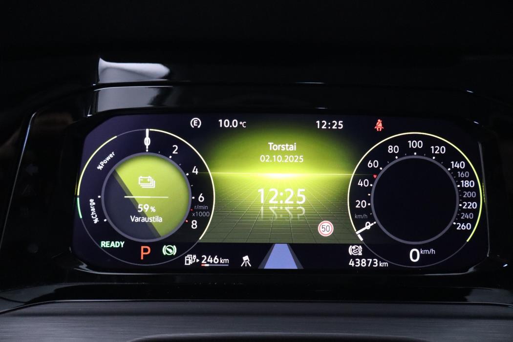 Volkswagen Golf 2021