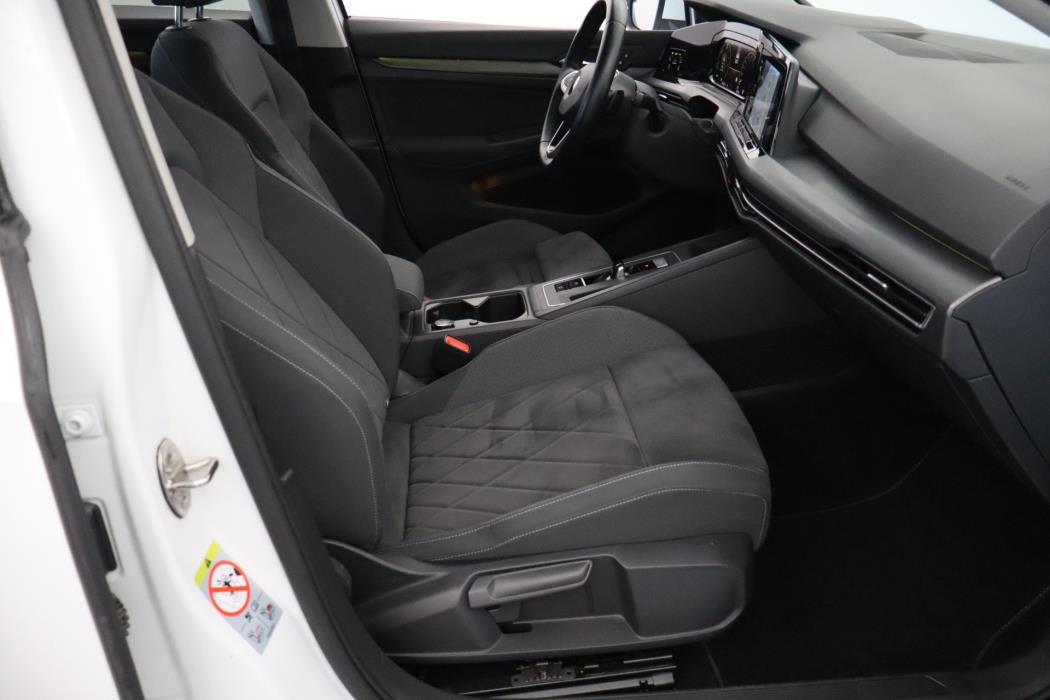 Volkswagen Golf 2021