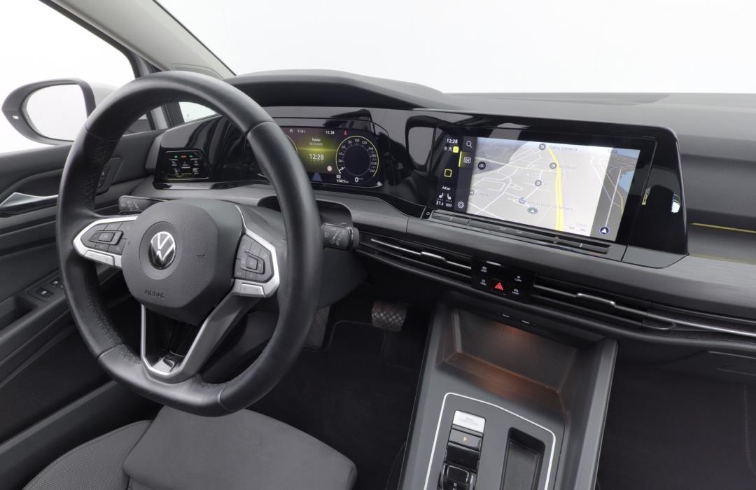 Volkswagen Golf 2021