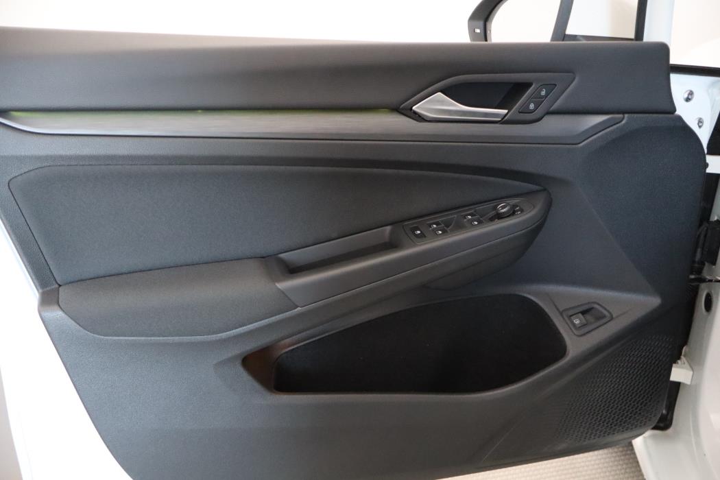 Volkswagen Golf 2021