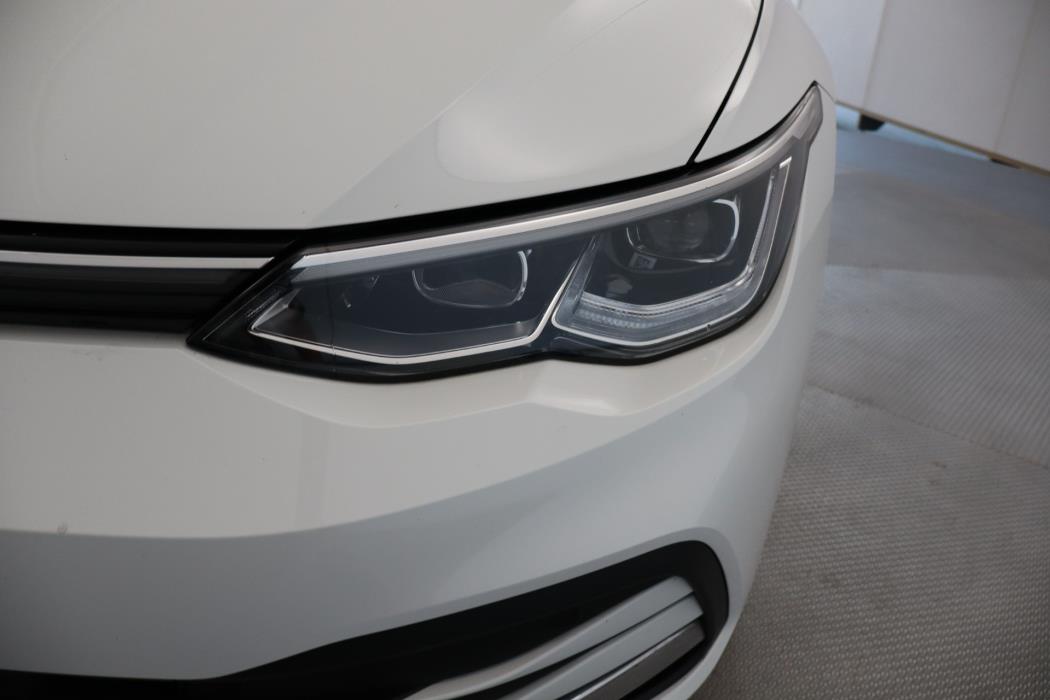 Volkswagen Golf 2021