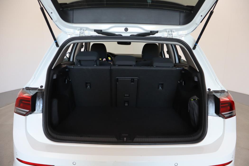 Volkswagen Golf 2021