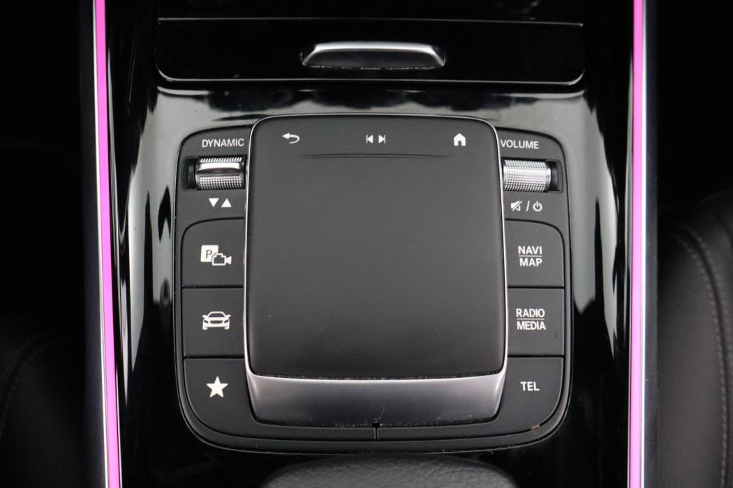 MERCEDES-BENZ EQB 2022