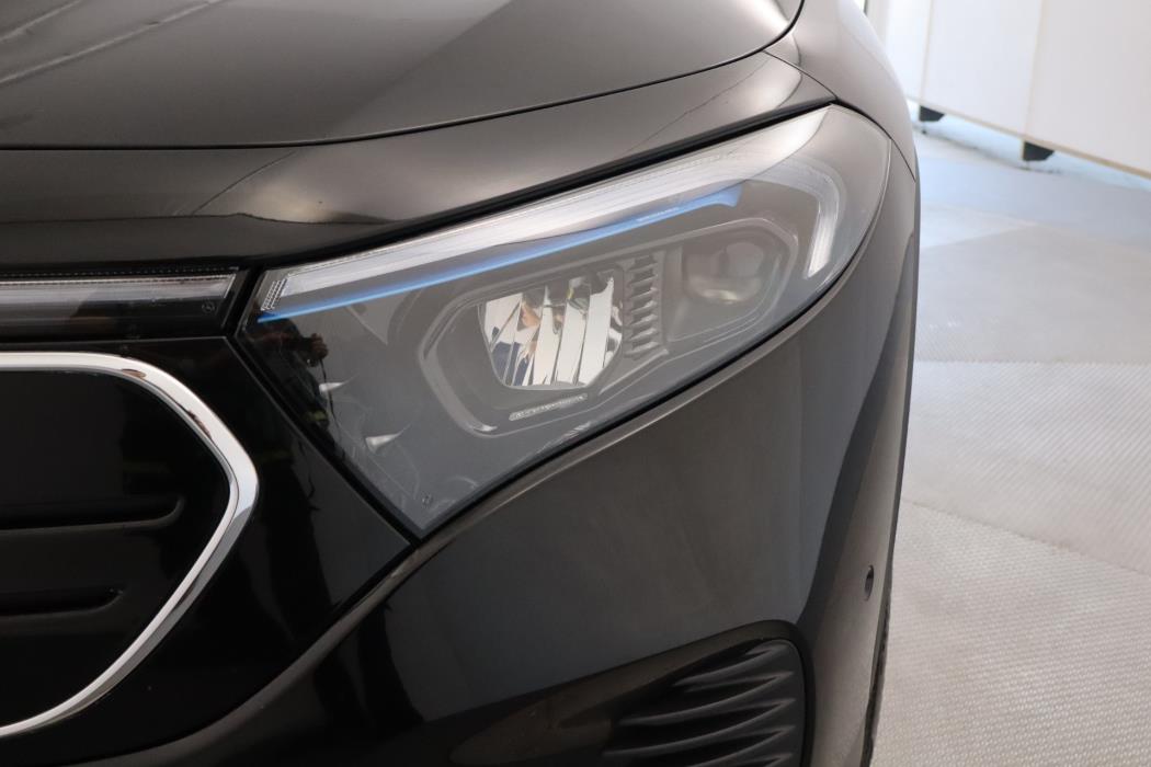 MERCEDES-BENZ EQB 2022