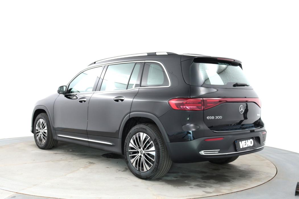 Mercedes-Benz EQB 2025
