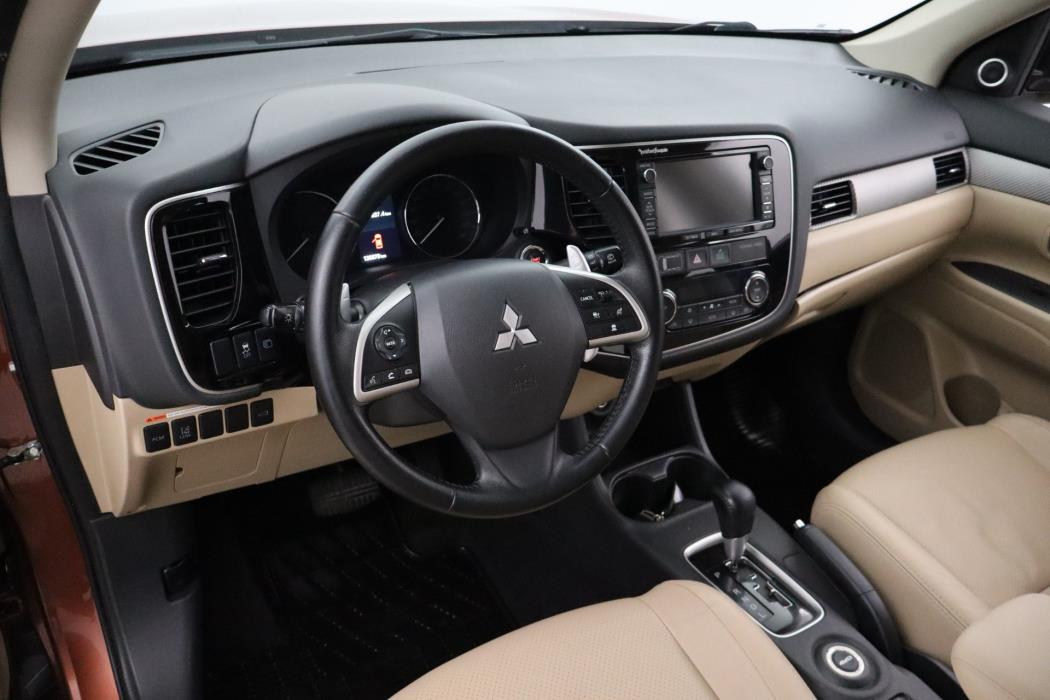 Mitsubishi Outlander 2013