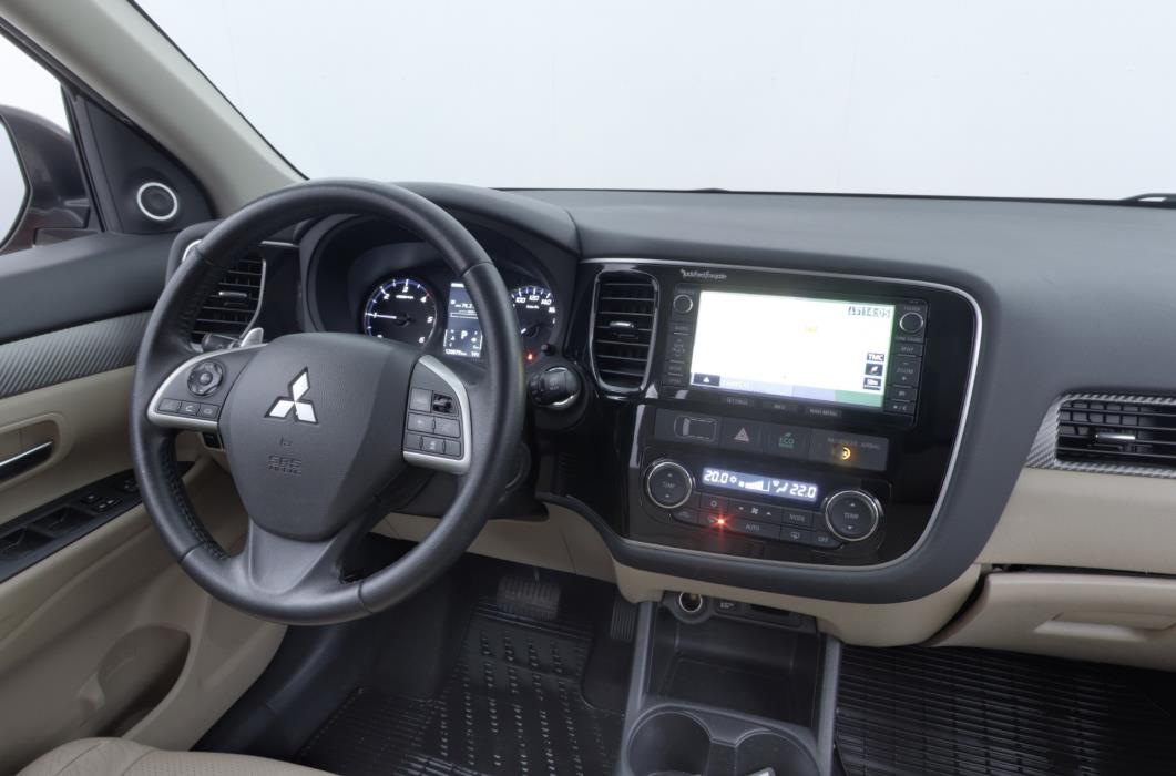 Mitsubishi Outlander 2013
