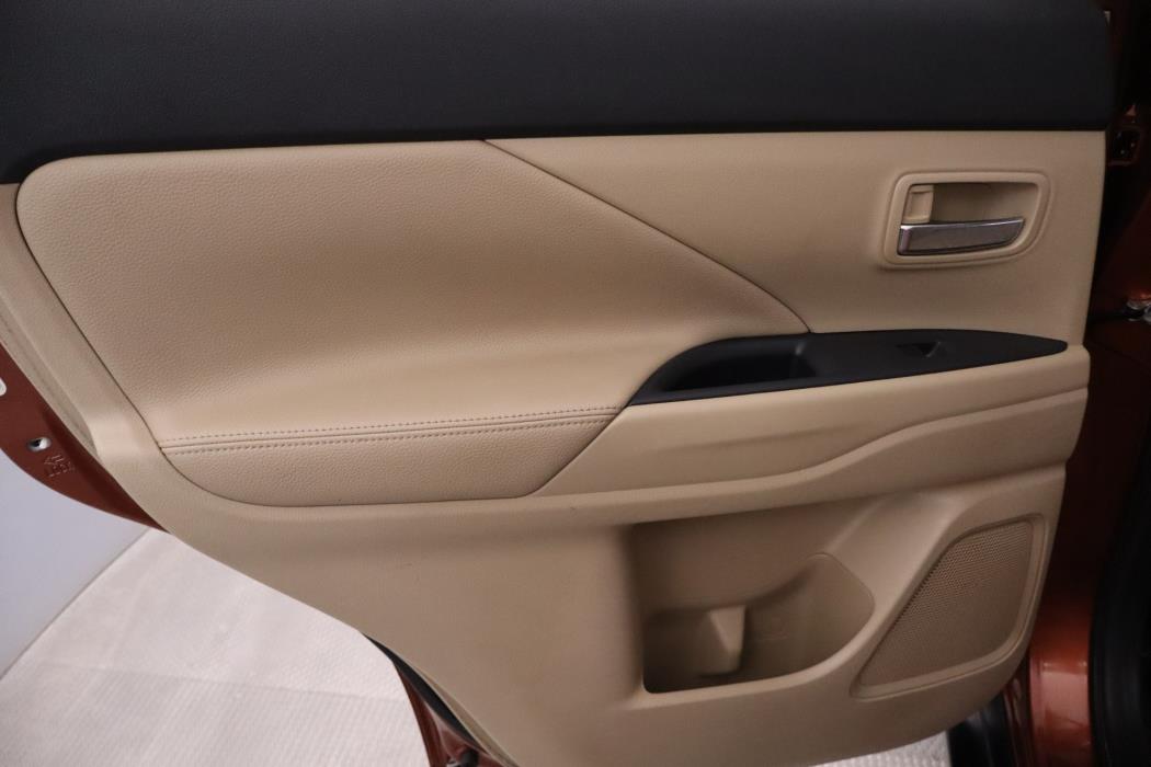 Mitsubishi Outlander 2013