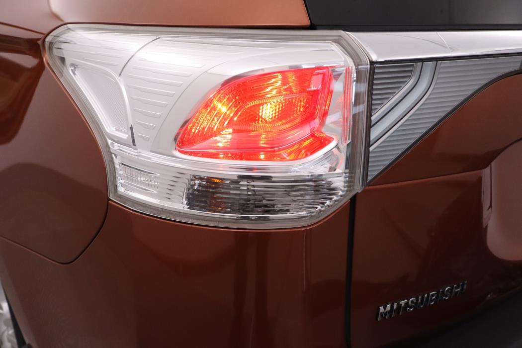 Mitsubishi Outlander 2013