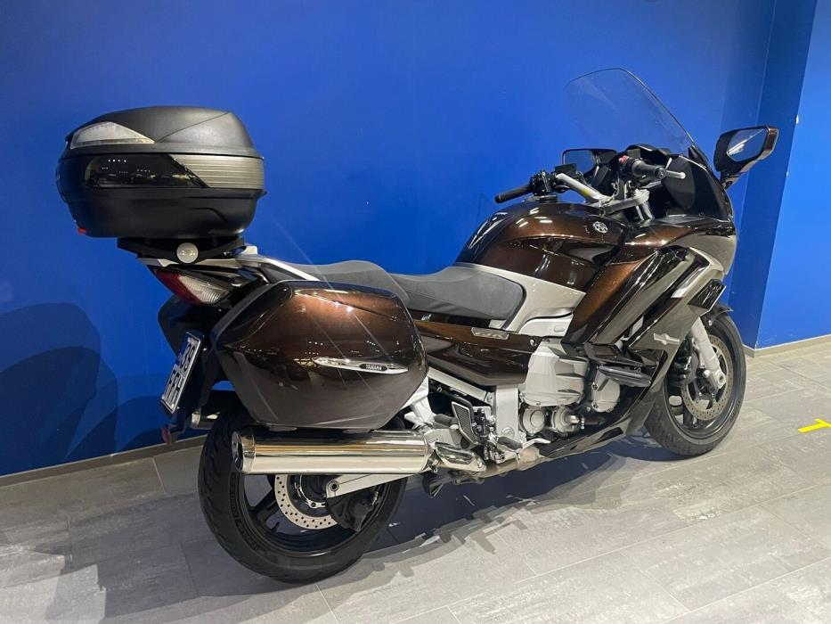 YAMAHA FJR 2013