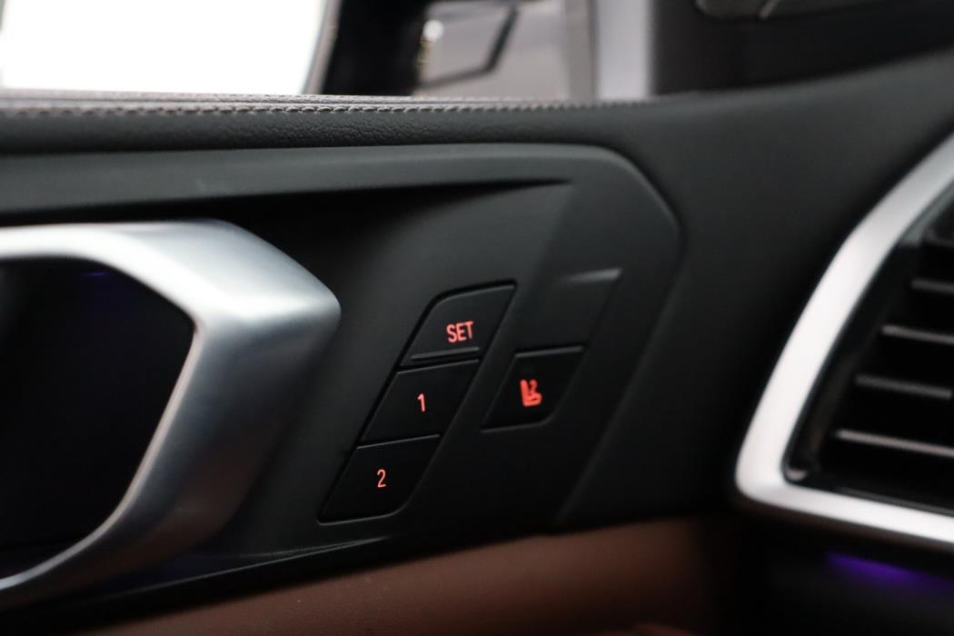 BMW X5 2021