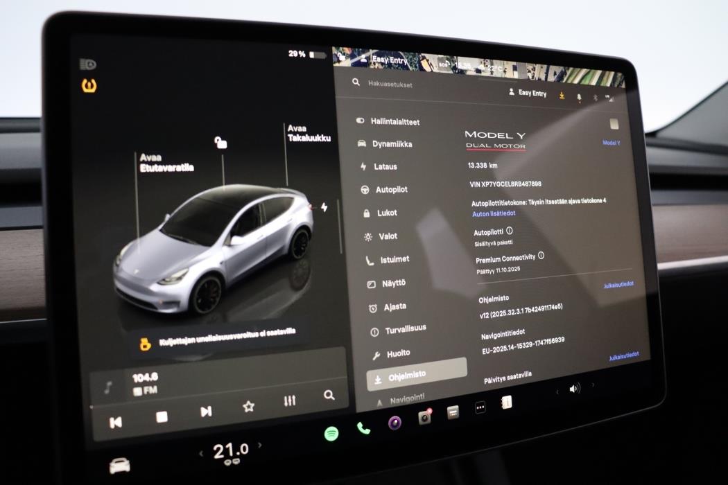 TESLA Model Y 2024