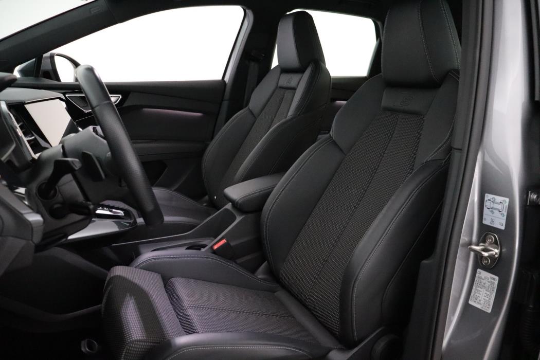AUDI Q4 e-tron 2023