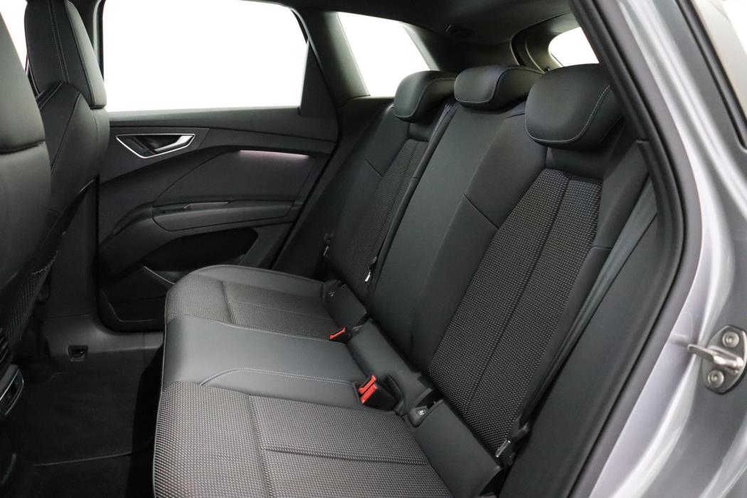 AUDI Q4 e-tron 2023