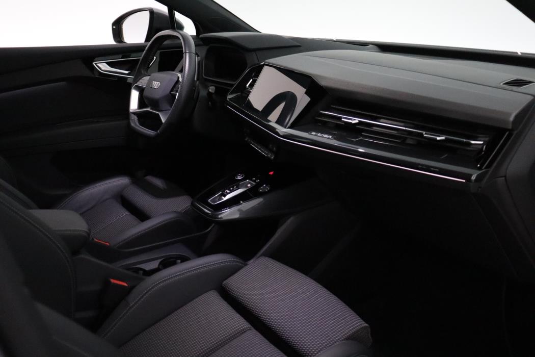 AUDI Q4 e-tron 2023
