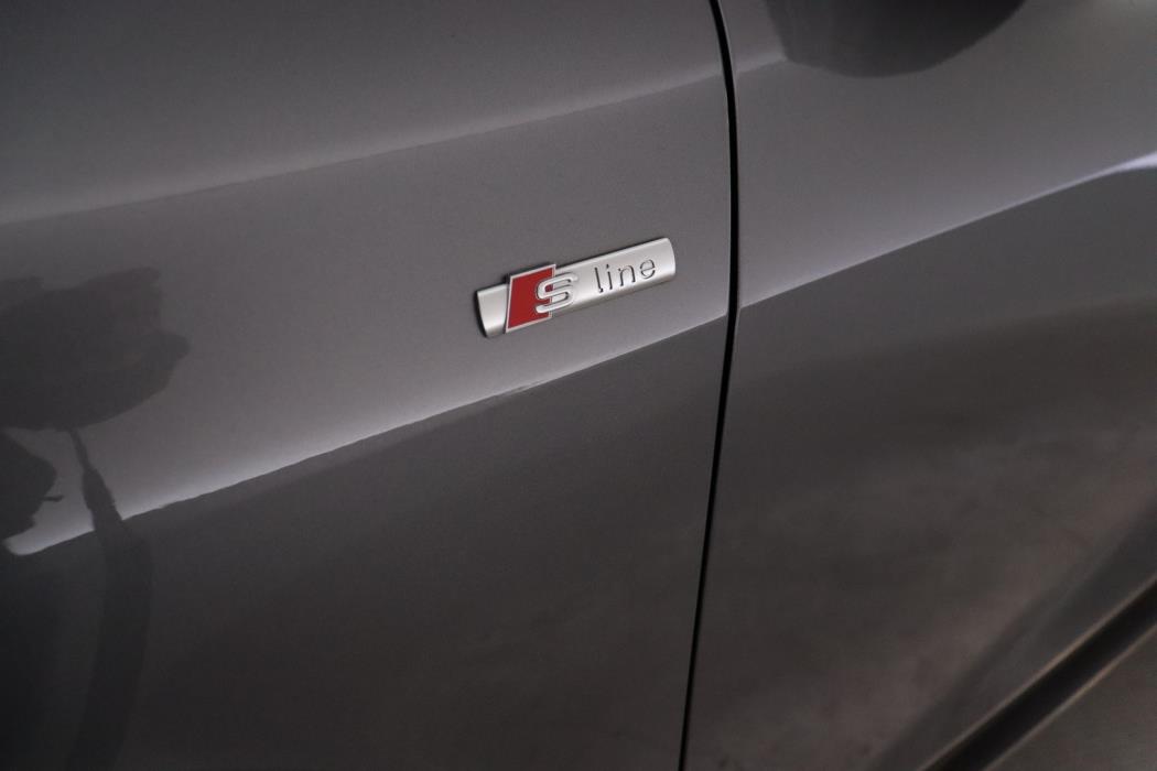 AUDI Q4 e-tron 2023