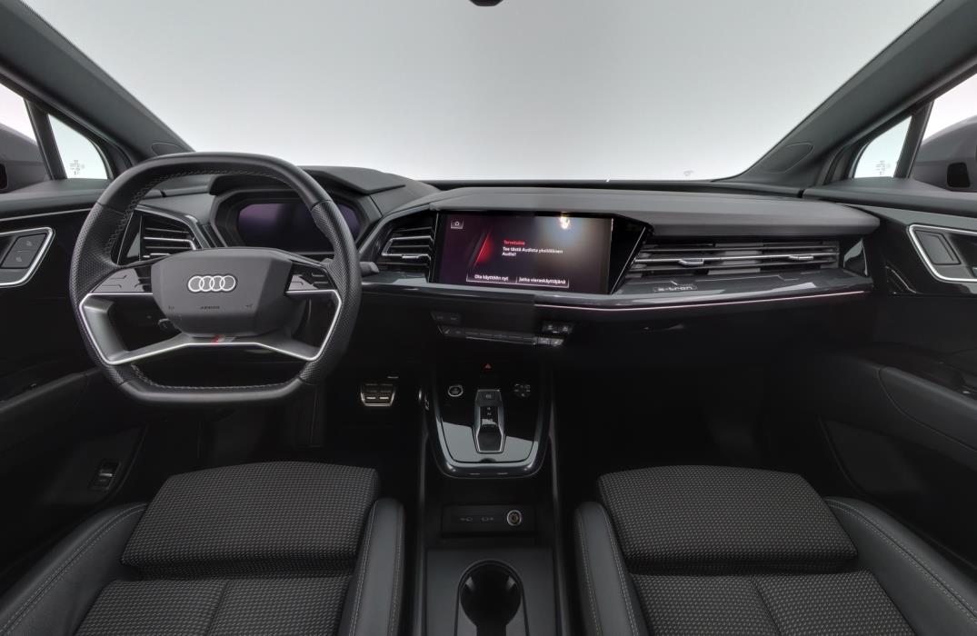AUDI Q4 e-tron 2023