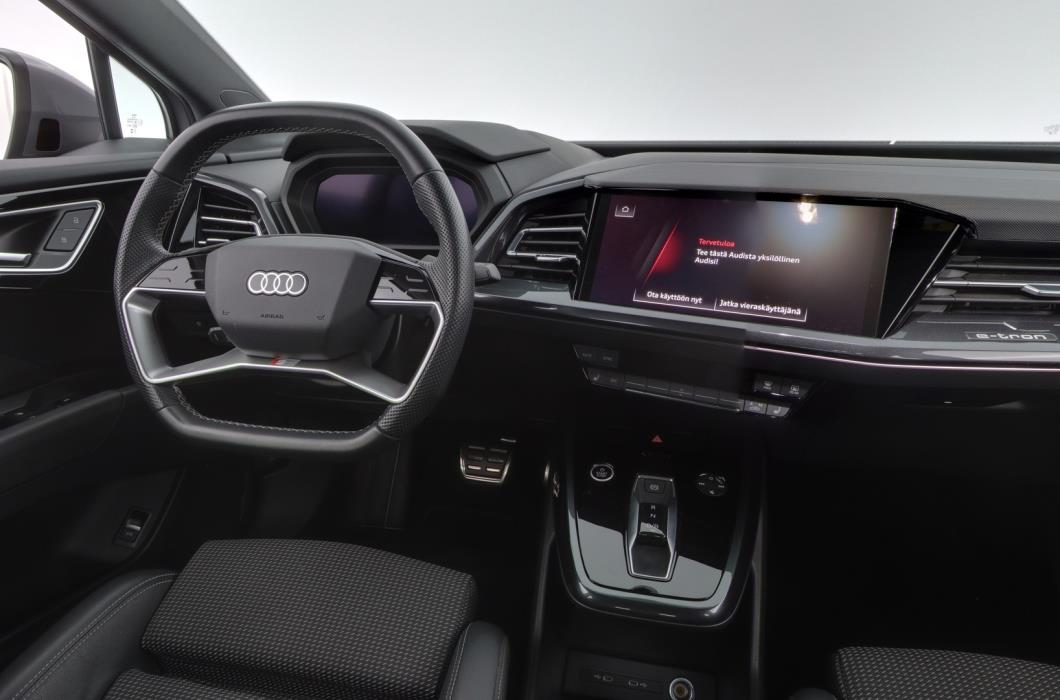 AUDI Q4 e-tron 2023