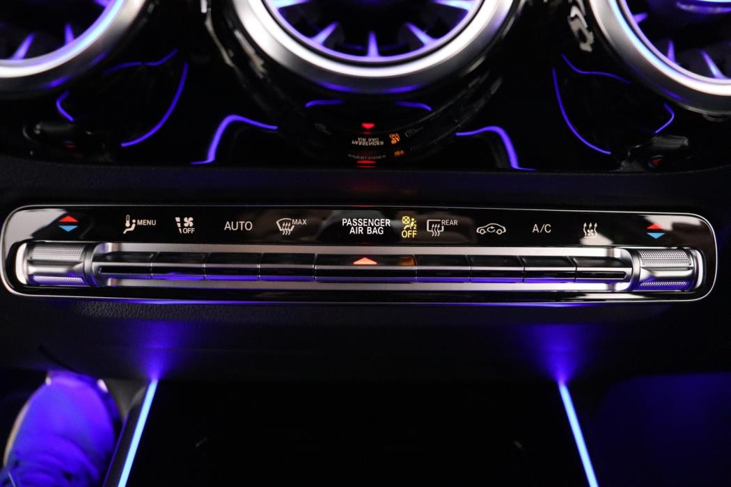 MERCEDES-BENZ EQA 2024