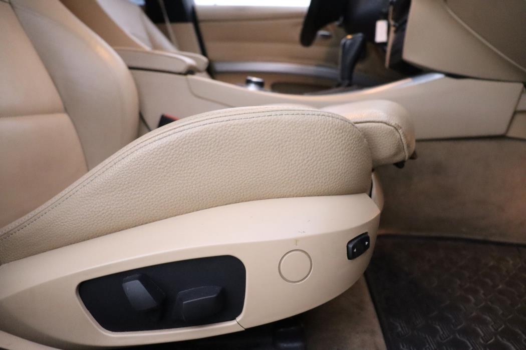 BMW 325 2010