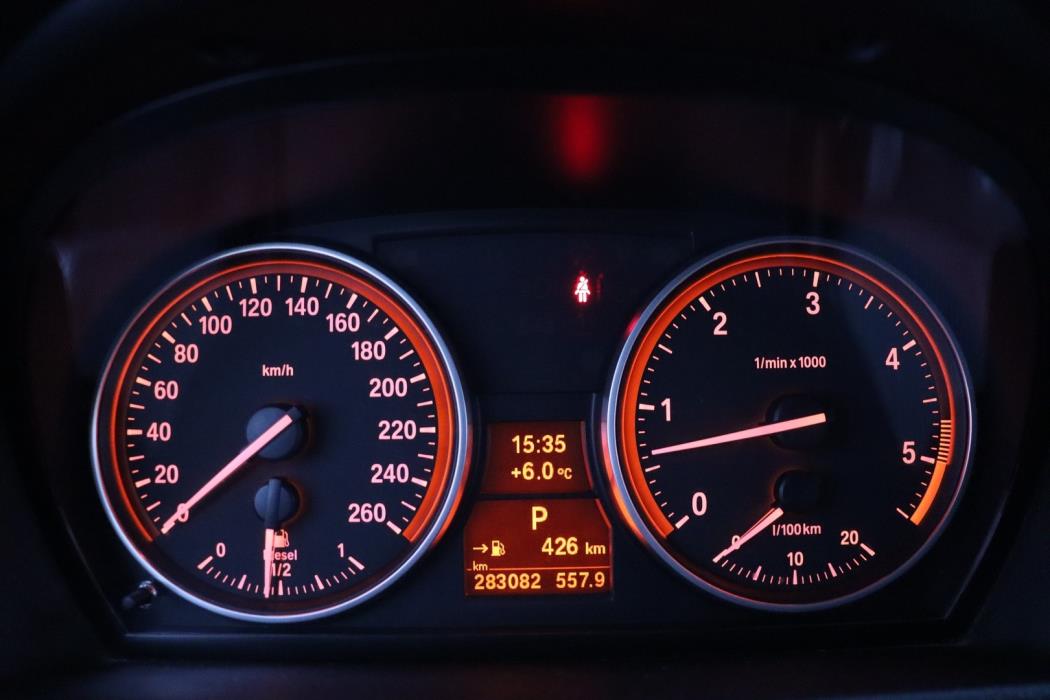 BMW 325 2010