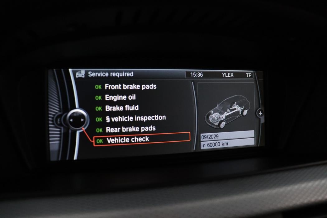 BMW 325 2010