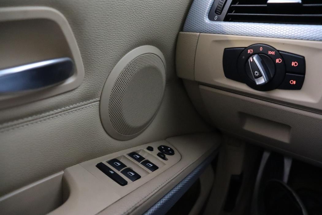 BMW 325 2010