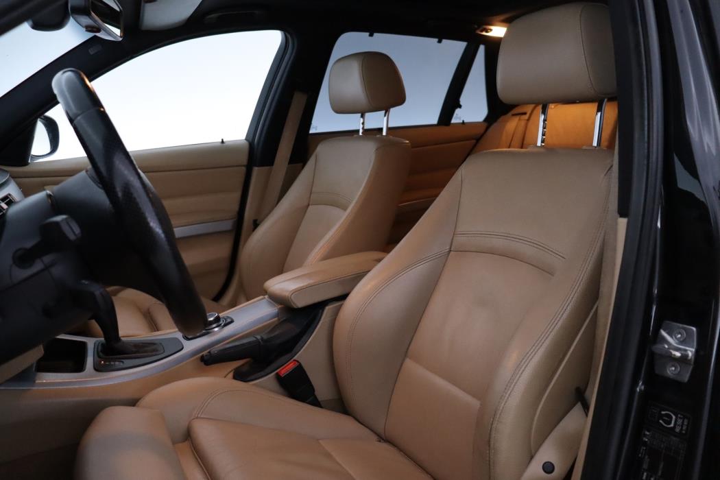 BMW 325 2010