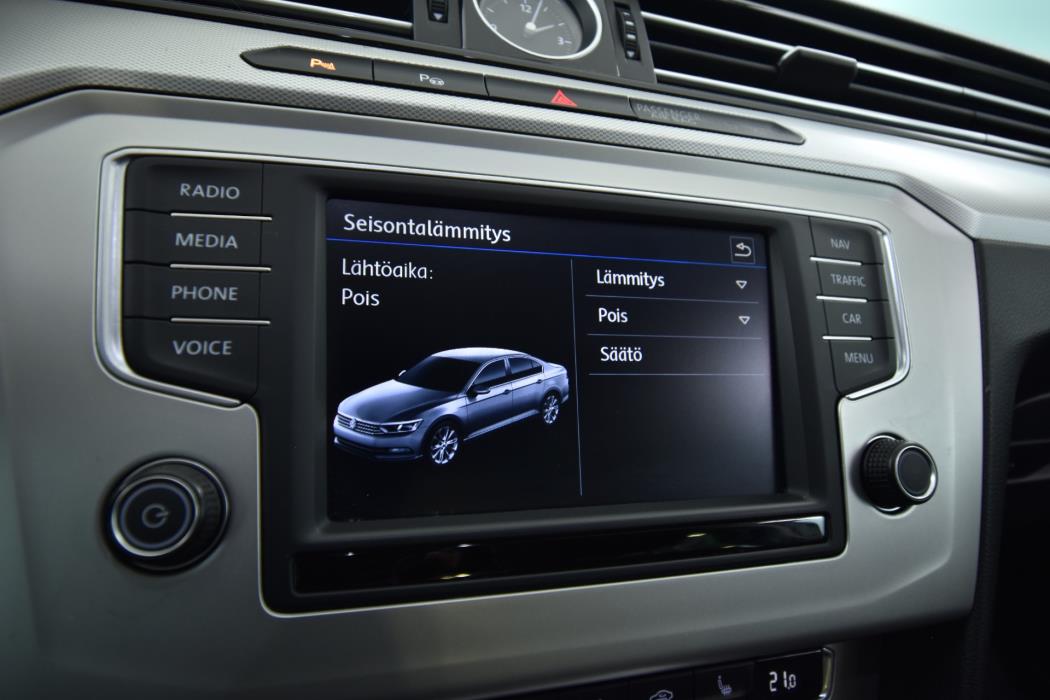 VOLKSWAGEN Passat 2017