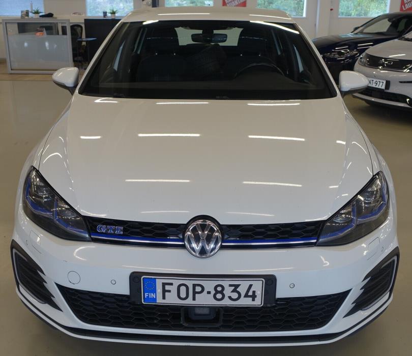 VOLKSWAGEN Golf 2017