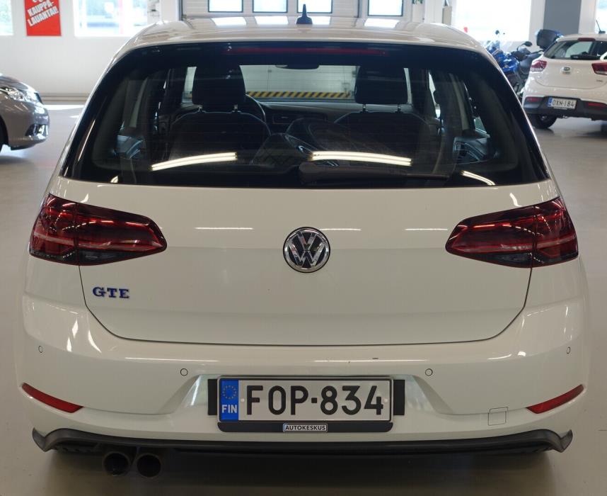 VOLKSWAGEN Golf 2017