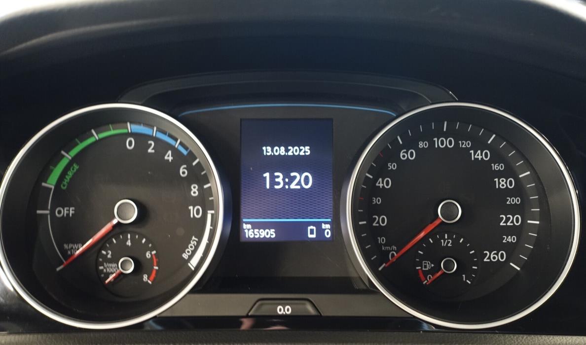 VOLKSWAGEN Golf 2017
